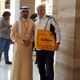 Befreundet mit dem Guide der Al Fateh-Moschee in Bahrein