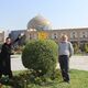 vor der Frauenmoschee auf dem Imam-Platz in Isfahan, einer von Irans UNESCO-Weltkulturerbestätten
