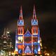 St Mary’s Cathedral in Sydney, Australien, während der
Lichtinstallation – Vivid Sydney