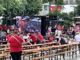 Public Viewing am Platz am Stadtbrunnen