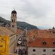 Entlang der Stadtmauer mit Blick auf Dubrovnik