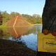 Wasserpyramide mit Herbstlaub an der Tüte, Branitzer Park