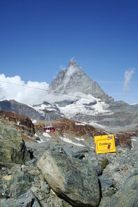 Am Fuße des Matterhorns